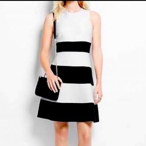 💟 2/$22 DRESSES AND SKIRTS Ann Taylor black/white dress Size 8